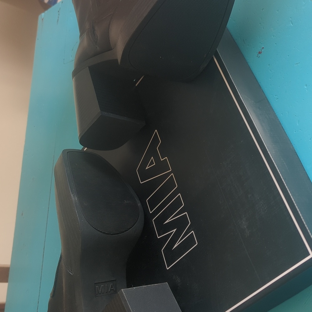 Mia Platform Booties - image 3